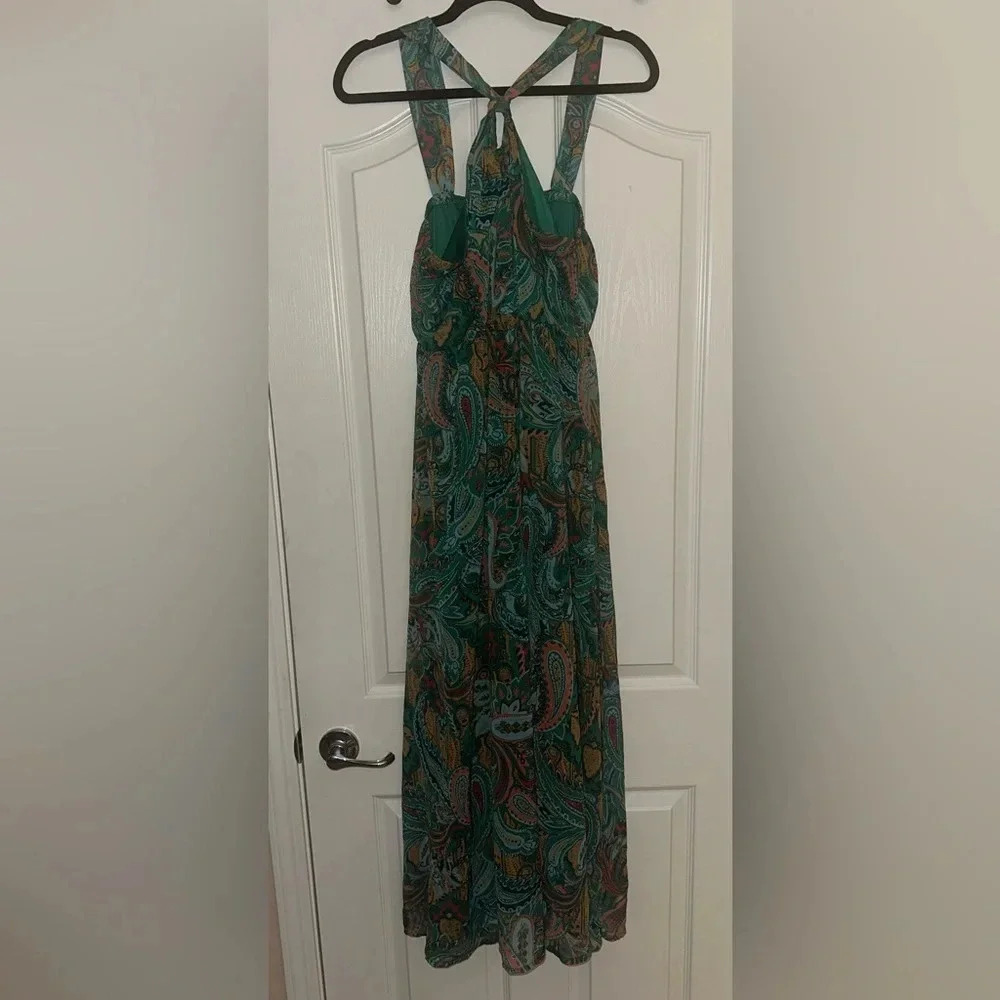 NWT-Women’s Maurices Paisley‎ Print Long Dress. Size Medium.